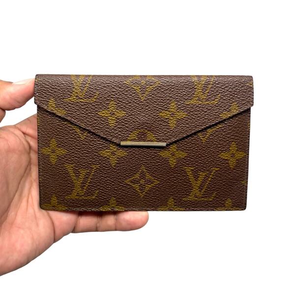 Louis Vuitton Vintage Envelope Case - Picture 5 of 14